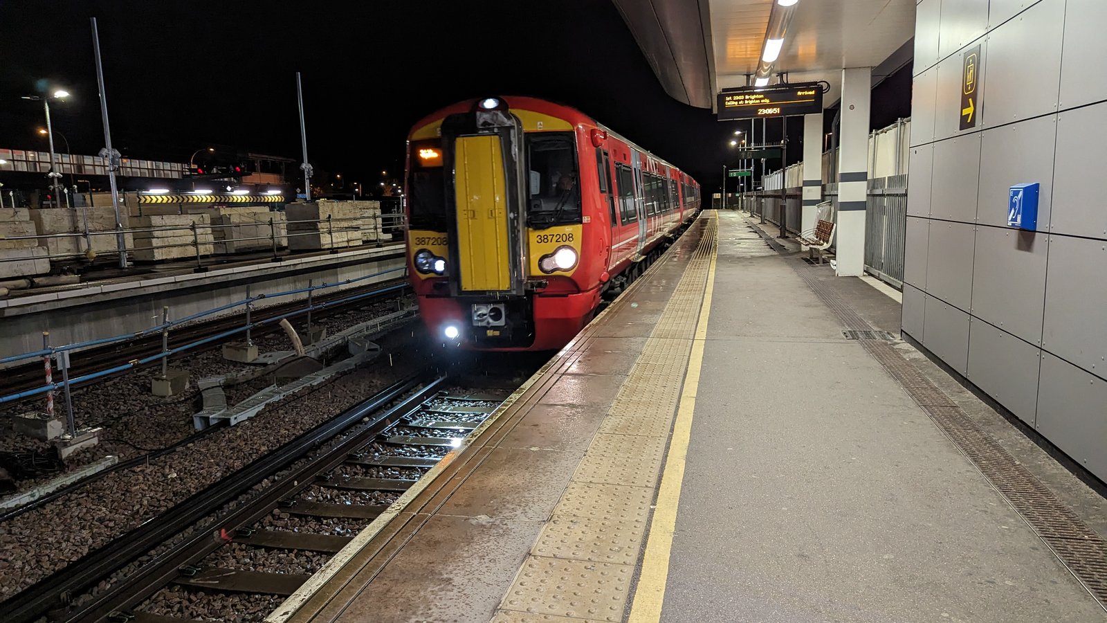 A Gatwick Express Class 387 approaching Gatwick Airport station